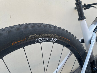 Canyon Lux WC CF6 - nový rám - 4