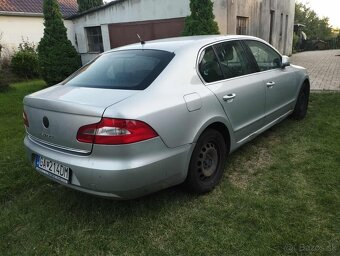 REZERVOVANE Škoda Superb 1.9tdi 77kw porucha motora - 4