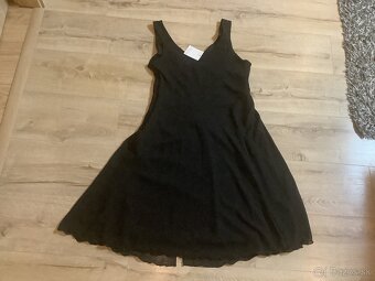 Čierne šaty - 4