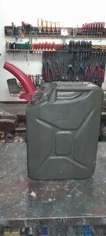 Plechová bandaska kanister. - 4