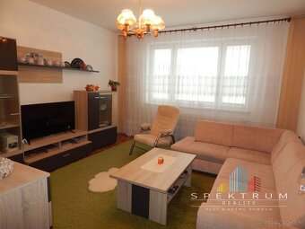 EXKLUZÍVNE-SPEKTRUM REALITY- Na Predaj 2-izbový byt, 50 m2 s - 4