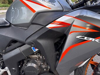 Honda cbr125 - 4