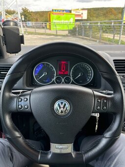 VW Golf R32 - 4