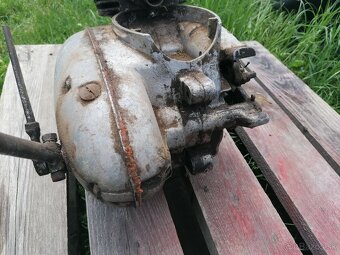 Motor na Jawa 250 perák - 4