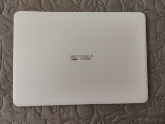 Asus Zenbook - 4