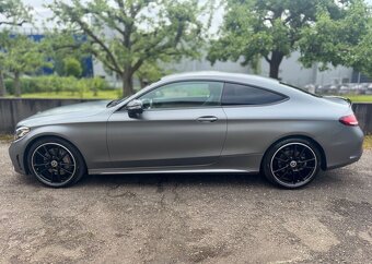 Mercedes-Benz C 300 Coupé AMG Line - 4