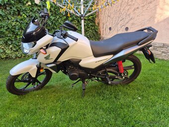 Honda CBF125M - 4