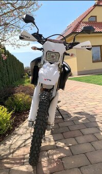 Yamaha WR250R - 4