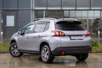 Peugeot 2008 1.2 PureTech 110 S&S Style - 4