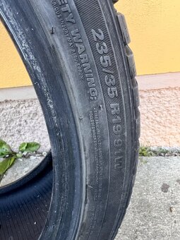 4ks zimné pneu Kumho 235 35 R19 - 4
