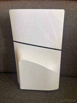 Predám PlayStation 5 Slim (s mechanikou) + ovládač + hra - 4