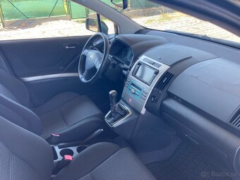 TOYOTA Corolla Verso D4D - 4