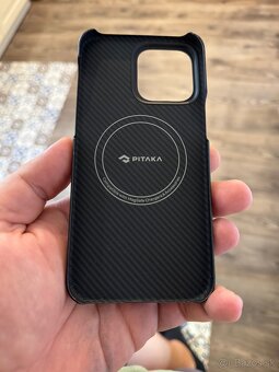 Kryt Pitaka MagEZ 4 600D kryt iPhone 15 Pro Max čierny/sivý - 4