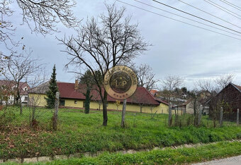 Na predaj pozemok vhodný na výstavbu RD v obci Cerová - 4