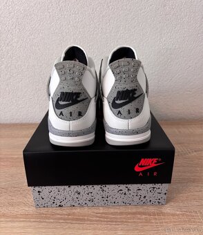 Air Jordan 4 White Cement - 4