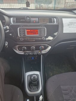 Kia rio 2015 - 4