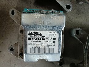 Predam radiacu jednotku airbagu opel vivaro trafic 2001-2014 - 4