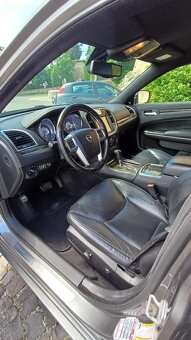 Lancia THEMA - 4