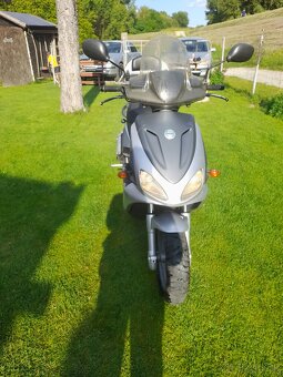 Benelli Velvet 125 - 4