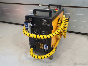 Čistiaci pulzný laser 300W, pulzná energia 5mJ - 4