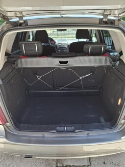 Mercedes A 180 - 4