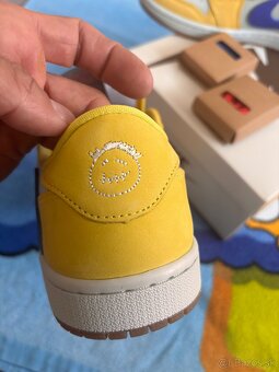 Air jordan travis scott canary w - 4