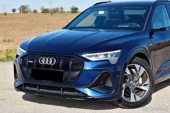 Audi E-tron 50 quattro S line Sportback PANORAMA - 4