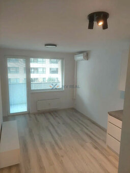 Prenájom moderného 1,5 izbového bytu - 4