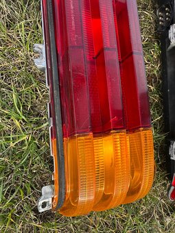 Mercedes W123 svetla - 4