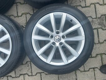 5x112 r17 215 55 r17 Vw Passat - 4