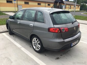 Croma 2008, 275000km - 4