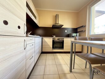 KOMPLETNE REKONŠTRUOVANÝ 3 IZB. BYT S LOGGIOU, 68M2, HOLLÉHO - 4
