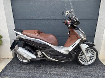 Piaggio Beverly 300i - 4