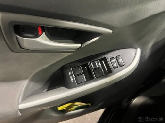 Na predaj: Toyota Prius 1.8 Hybrid + LPG (2013) - 4