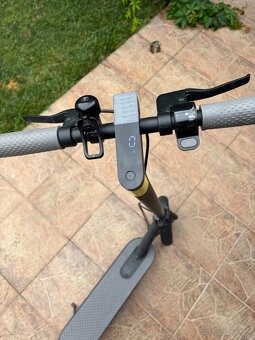 Xiaomi Mi electric scooter essential - 4