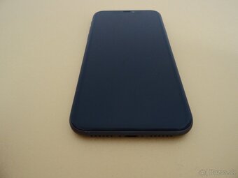 iPhone 11 64GB - ZÁRUKA 1 ROK - DOBRÝ STAV - 4