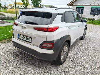 Hyundai Kona Electric - 4