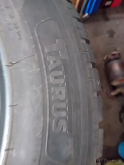 215/60R16 99H - 4