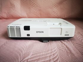 Projektor EPSON EB-1945W ideální stav HDMI, WiFi, Lamp 321h - 4