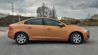 VOLVO S60 1.6 D2 Momentum Drive, 84 kW - 4