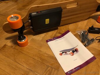 Dvoumotorový Elektrický Longboard Scoobu X10 - 4