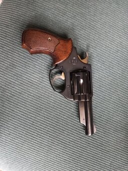 Revolver Astra 680 - 4