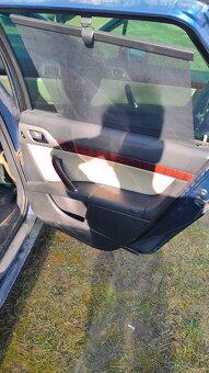 Béžový interiér Peugeot 407 (kožené sedačky) - 4