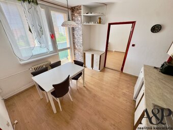 NA PREDAJ VEĽKÝ 3 IZB. BYT S BALKÓNOM, 76M2, UL., UL. L.NOVO - 4