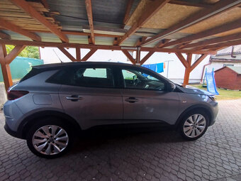 Predám Opel grandland x 1.2 turbo - 4
