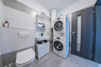 2 izbový byt s balkónom na PREDAJ - Košúty - 4