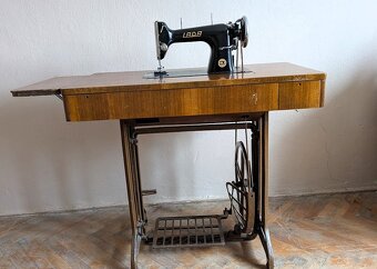 Šijacia mašina Lada a Minerva - 4