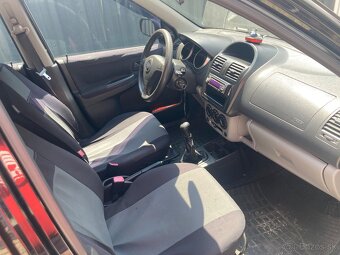 Suzuki Ignis - 4