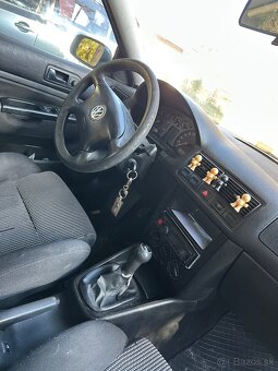 Volkswagen Golf 4 - 4