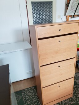 Predam botnik v zachovalom stave. Farba: Jelsa. - 4